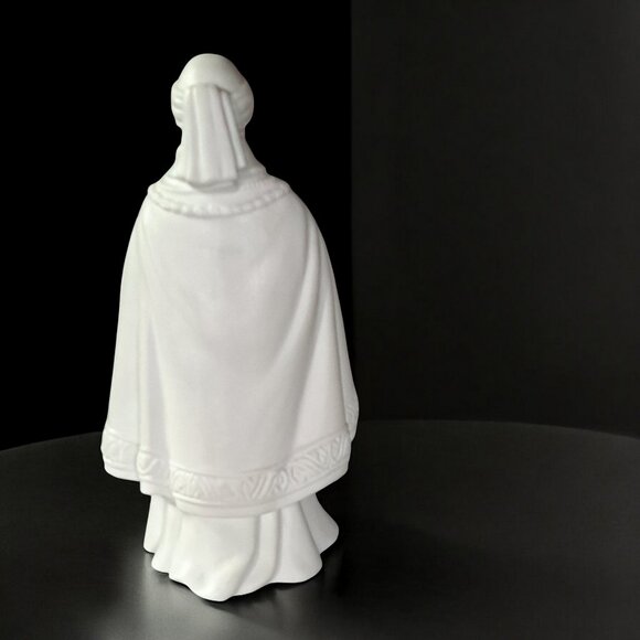 1982 Avon Nativity Collectibles THE MAGI BALTHASAR WISEMEN Porcelain Figure box - Picture 3 of 12